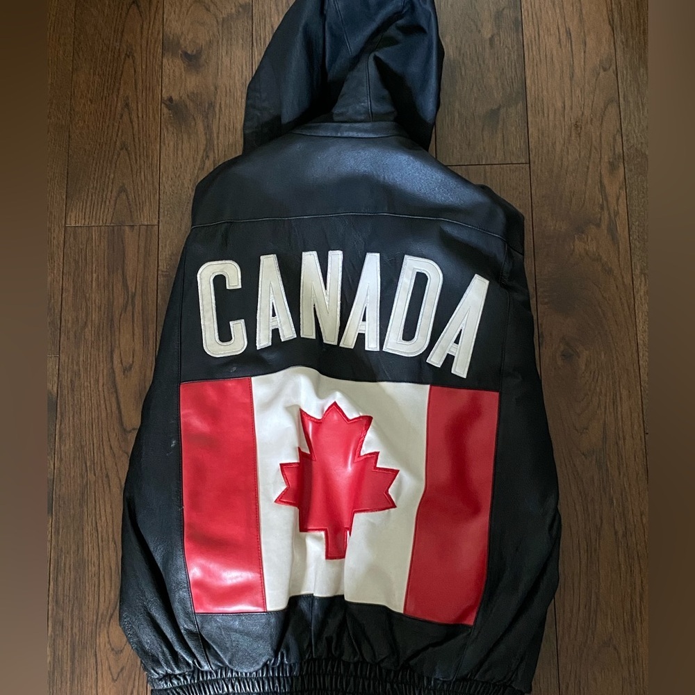 Cosa Nova Vintage Canadian Leather Jacket - Picture 3 of 12